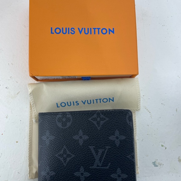 Louis Vuitton Black Wallet - Picture 1 of 4